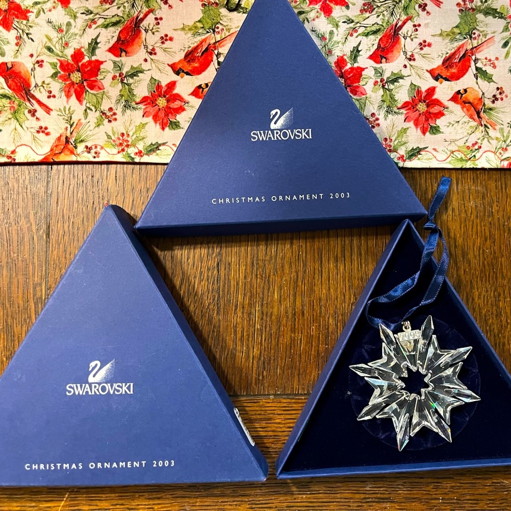 2003 Swarovski annual snowflake ornament